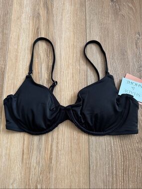 **NWT**Shade & Shore Black Smooth Underwire swim top